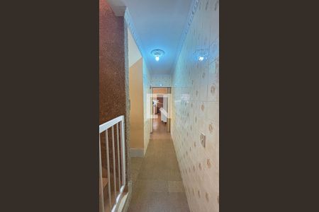 Corredor de casa à venda com 3 quartos, 157m² em Parque Erasmo Assunção, Santo André