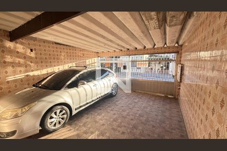 Garagem de casa à venda com 3 quartos, 157m² em Parque Erasmo Assunção, Santo André