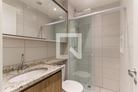 Banheiro de kitnet/studio para alugar com 1 quarto, 27m² em Santa Ifigênia, São Paulo