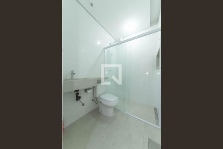 Banheiro Social de casa à venda com 2 quartos, 110m² em Cidade Monções, São Paulo