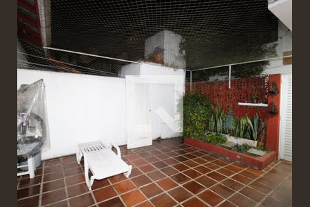 Quintal de casa à venda com 2 quartos, 87m² em Vila Mazzei, São Paulo