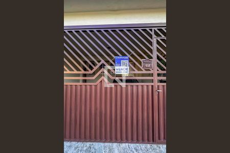 Placa Banner Instalada na Fachada de casa à venda com 3 quartos, 125m² em Jardim do Estádio, Santo André