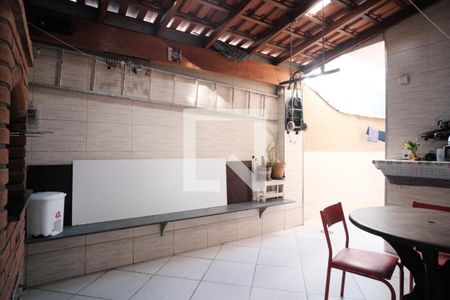 Área gourmet de casa à venda com 4 quartos, 190m² em Vila Nhocuné, São Paulo