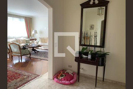 Foto 04 de apartamento à venda com 3 quartos, 200m² em Itaim Bibi, São Paulo