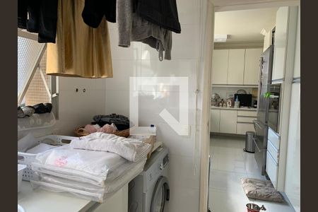 Foto 11 de apartamento à venda com 3 quartos, 200m² em Itaim Bibi, São Paulo
