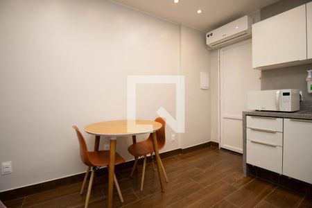 Cozinha de kitnet/studio para alugar com 1 quarto, 30m² em Comércio Local Norte 409, Brasília