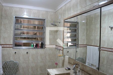 Banheiro Social de casa à venda com 2 quartos, 135m² em Cerâmica, São Caetano do Sul