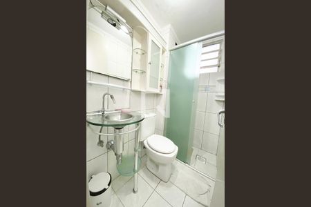 Banheiro de apartamento à venda com 2 quartos, 62m² em Rio dos Sinos, São Leopoldo