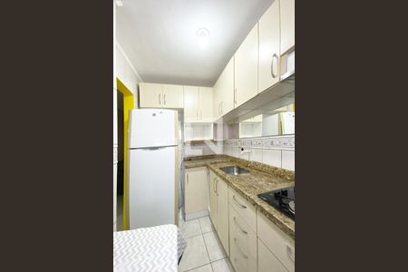 Cozinha e Área de Serviço de apartamento à venda com 2 quartos, 62m² em Rio dos Sinos, São Leopoldo