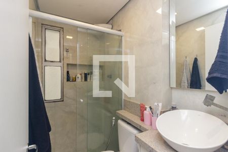 Banheiro de apartamento para alugar com 1 quarto, 40m² em Vila Buarque, São Paulo