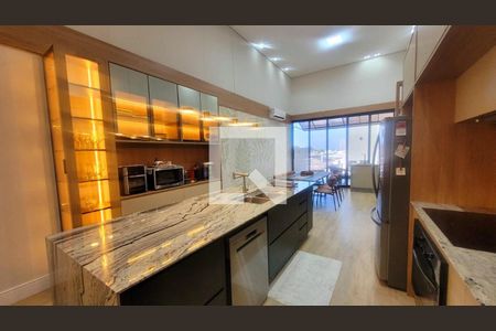 Foto 09 de casa de condomínio à venda com 4 quartos, 230m² em Swiss Park, Campinas