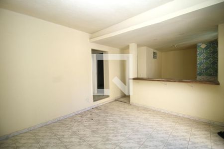 Sala de casa para alugar com 2 quartos, 70m² em Olaria, Rio de Janeiro