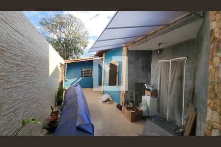 Quintal de casa para alugar com 8 quartos, 280m² em Parque Santa Rosa, Suzano