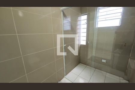 Banheiro da Suíte 3 de casa para alugar com 8 quartos, 280m² em Parque Santa Rosa, Suzano