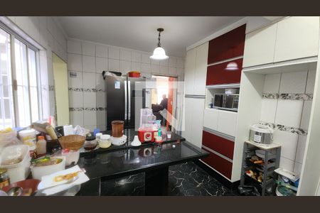 Cozinha de casa para alugar com 8 quartos, 280m² em Parque Santa Rosa, Suzano