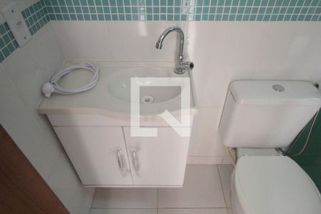Banheiro de apartamento à venda com 2 quartos, 40m² em Jaqueline, Belo Horizonte