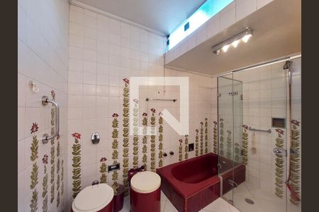 Banheiro Suíte 1 de casa à venda com 4 quartos, 280m² em Jardim Prudência, São Paulo