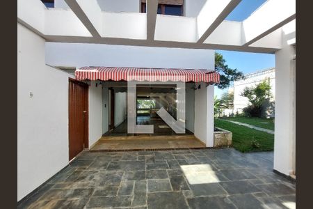 Quintal de casa à venda com 4 quartos, 280m² em Jardim Prudência, São Paulo