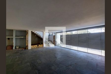 Garagem de casa à venda com 4 quartos, 280m² em Jardim Prudência, São Paulo