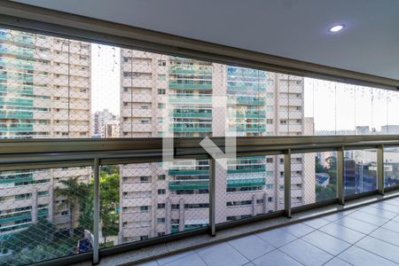 Varanda da Sala de apartamento à venda com 3 quartos, 212m² em Vila Suzana, São Paulo
