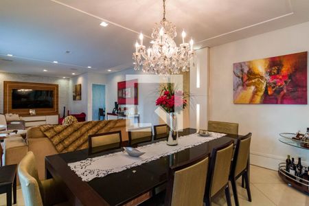 Sala de apartamento à venda com 3 quartos, 212m² em Vila Suzana, São Paulo