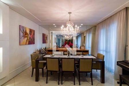 Sala de apartamento à venda com 3 quartos, 212m² em Vila Suzana, São Paulo