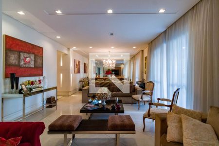 Sala de apartamento à venda com 3 quartos, 212m² em Vila Suzana, São Paulo