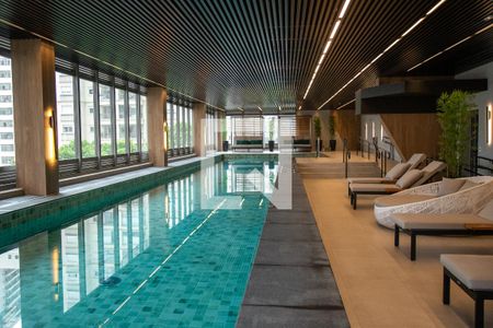 Área comum - Piscina Coberta de kitnet/studio para alugar com 1 quarto, 32m² em Jardim das Acacias, São Paulo