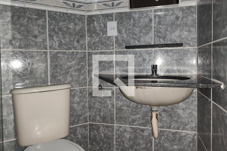 Banheiro de apartamento para alugar com 2 quartos, 56m² em Jardim São Vicente, Campinas