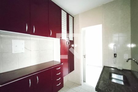 Cozinha de apartamento para alugar com 2 quartos, 56m² em Jardim São Vicente, Campinas