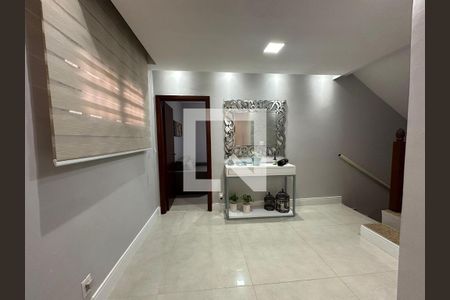 Corredor de casa de condomínio à venda com 4 quartos, 390m² em Parque das Universidades, Campinas