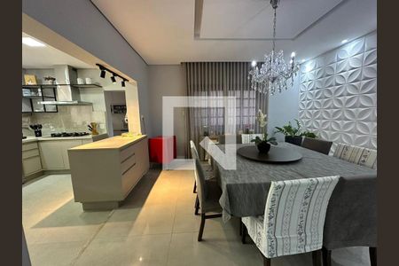 Sala de Jantar de casa de condomínio à venda com 4 quartos, 390m² em Parque das Universidades, Campinas