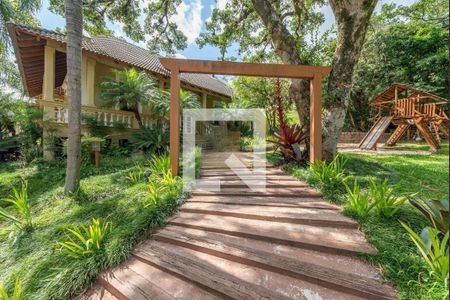 Casa de Condomínio à venda com 4 quartos, 259m² em Teresópolis, Porto Alegre