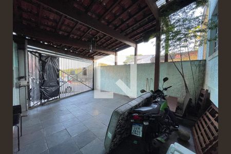 Garagem de casa à venda com 4 quartos, 170m² em Jardim Alvorada (zona Oeste), São Paulo