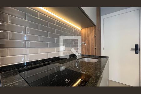 Cozinha de kitnet/studio à venda com 1 quarto, 24m² em Pinheiros, São Paulo