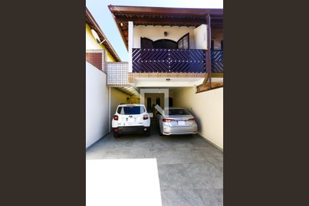 Garagem de casa à venda com 4 quartos, 181m² em Jardim Maria Rosa, Taboão da Serra