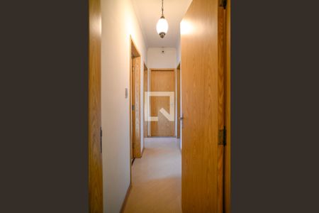 Corredor de apartamento à venda com 3 quartos, 120m² em Aclimação, São Paulo