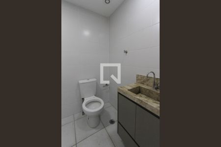 Banheiro de kitnet/studio à venda com 1 quarto, 28m² em Jardim Independência (são Paulo), São Paulo