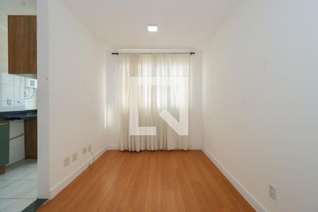 Sala de apartamento para alugar com 2 quartos, 44m² em Vila Suzana, São Paulo