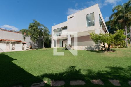 Fachada Casa de casa à venda com 5 quartos, 607m² em Braúnas, Belo Horizonte