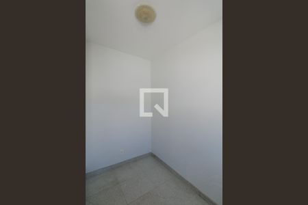 Quarto de Serviço de casa à venda com 5 quartos, 607m² em Braúnas, Belo Horizonte