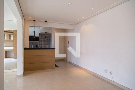 Sala de apartamento para alugar com 2 quartos, 65m² em Parque Imperial, São Paulo