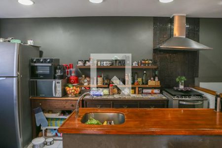 Cozinha de casa à venda com 3 quartos, 160m² em Vila Romana, São Paulo