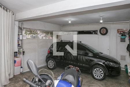 Garagem de casa à venda com 3 quartos, 160m² em Vila Romana, São Paulo