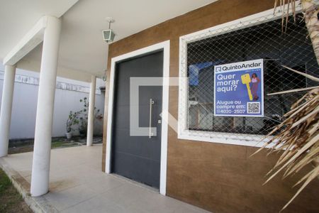 Plaquinha de casa de condomínio à venda com 4 quartos, 174m² em Freguesia (jacarepaguá), Rio de Janeiro