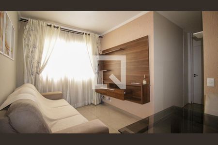 Sala de apartamento para alugar com 3 quartos, 52m² em Jd S Teresinha, São Paulo