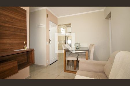 Sala de apartamento para alugar com 3 quartos, 52m² em Jd S Teresinha, São Paulo