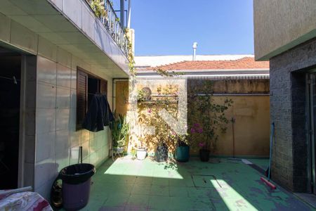 Quintal de casa à venda com 4 quartos, 158m² em Parque Novo Mundo, São Paulo