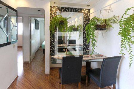 Sala de apartamento à venda com 2 quartos, 64m² em Vila Tolstoi, São Paulo