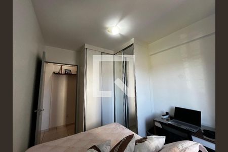 Quarto 1 de apartamento para alugar com 2 quartos, 48m² em Samambaia, Brasília